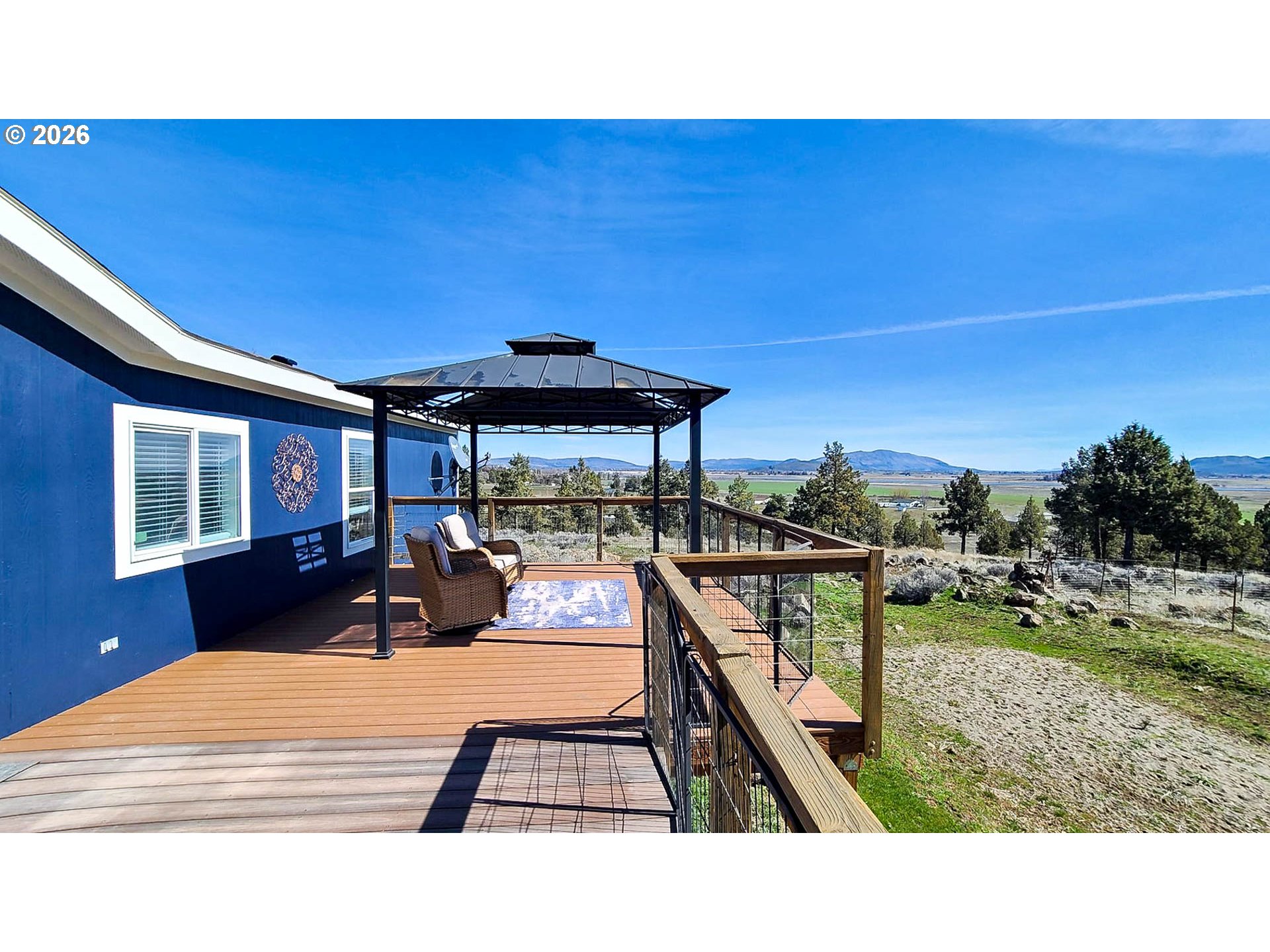6710 Jake Road Klamath Falls, OR 97601 - Photo 26 of 37 Deck