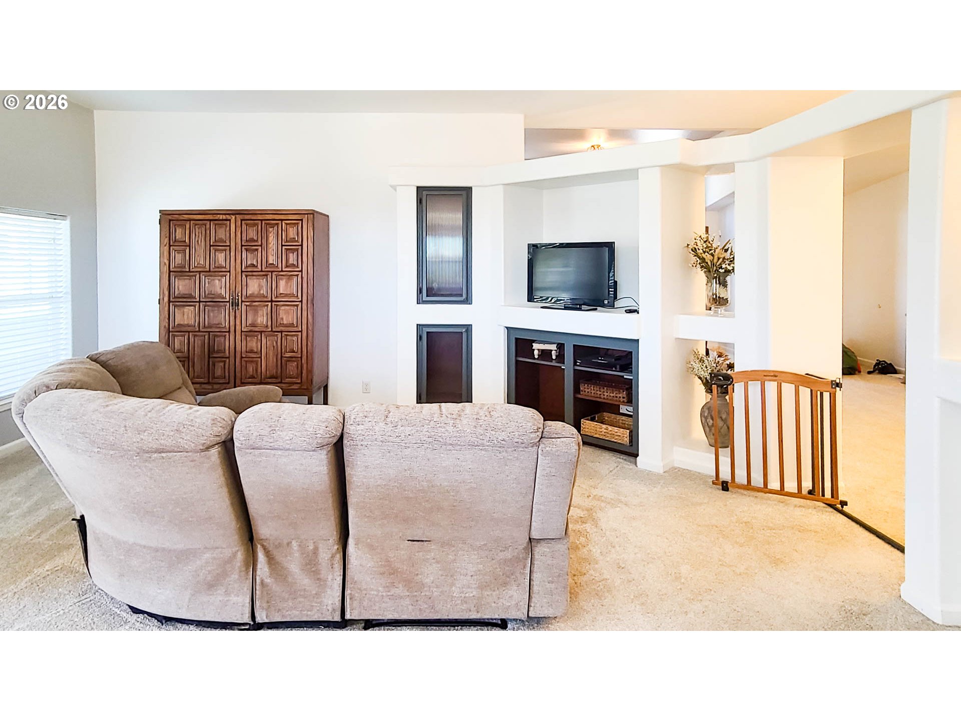 6710 Jake Road Klamath Falls, OR 97601 - Photo 7 of 37 Family Room