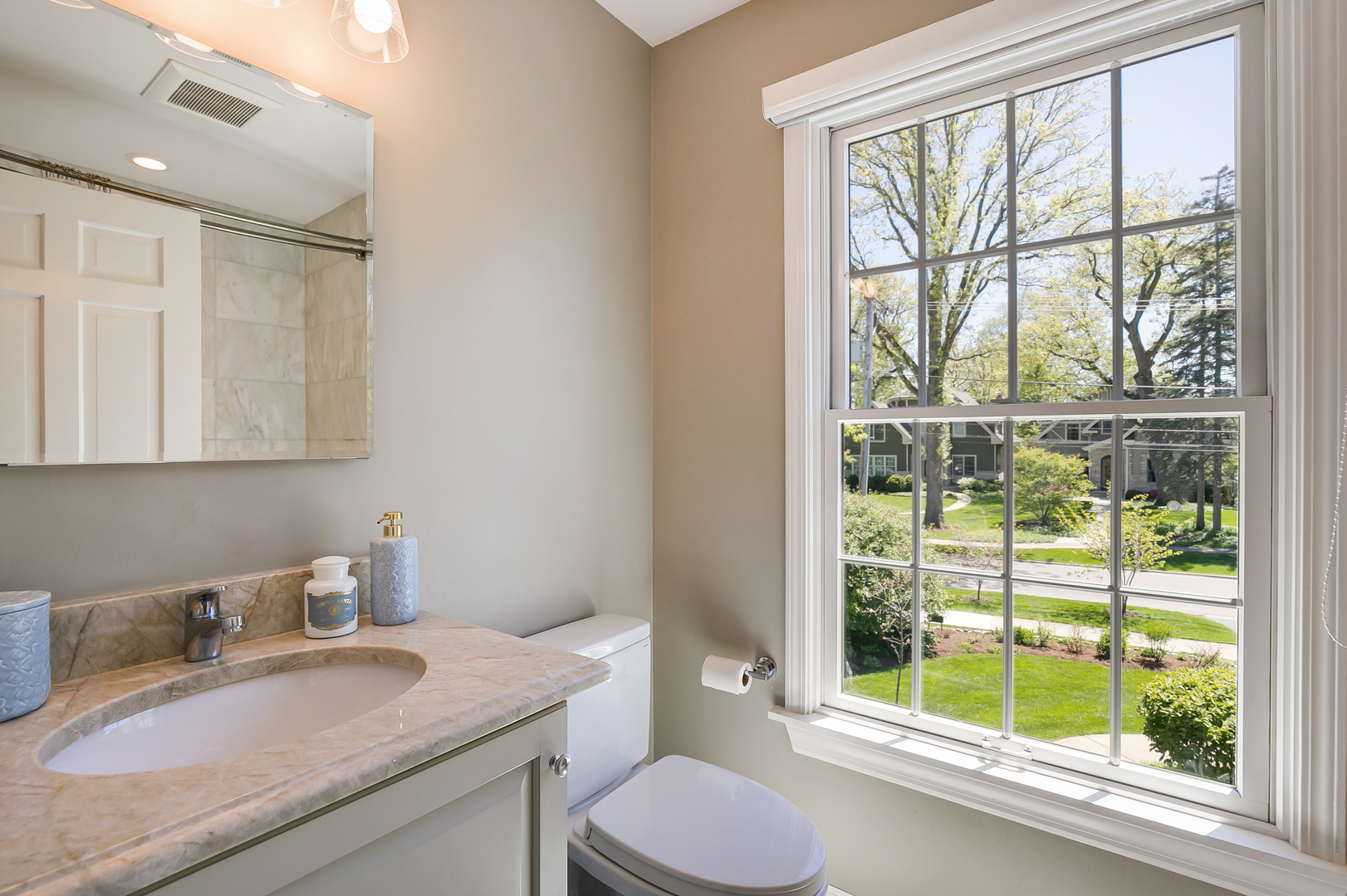 348 East Woodland Road Lake Bluff, IL 60044 - Photo 17 of 30