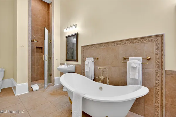 $1,650,000 | 1611 Glenn Swetman Street, Biloxi, MS 39530