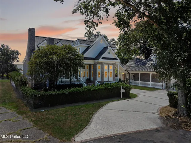 $1,650,000 | 1611 Glenn Swetman Street, Biloxi, MS 39530