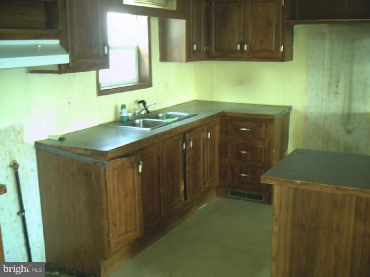12 Mynes Road Fleetwood, PA 19522 - Photo 5 of 13 Gallery Image 5