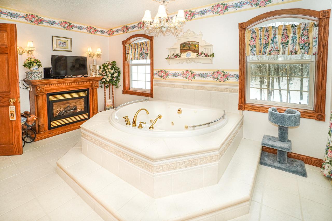 E5318 Jackson Road Ironwood, MI 49938 - Photo 19 of 49 Gallery Image 19