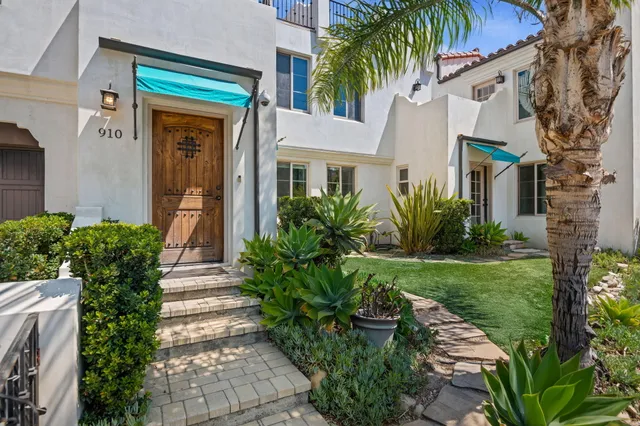 $2,750,000 | 330 West Canon Perdido Street, Santa Barbara, CA 93101