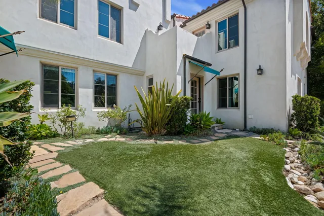 $2,750,000 | 330 West Canon Perdido Street, Santa Barbara, CA 93101