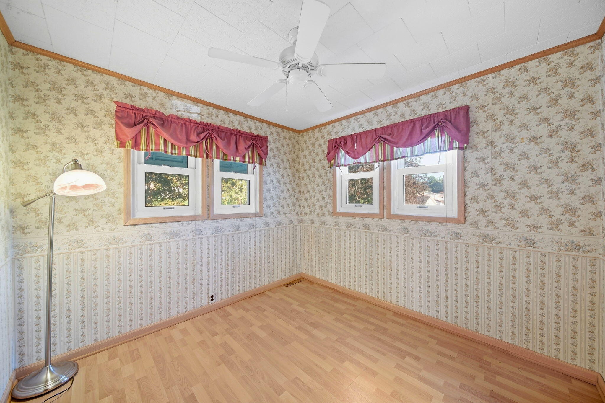 714 South Sutton Road Jackson, MI 49203 - Photo 14 of 35 19-web-or-mls-DSC08277
