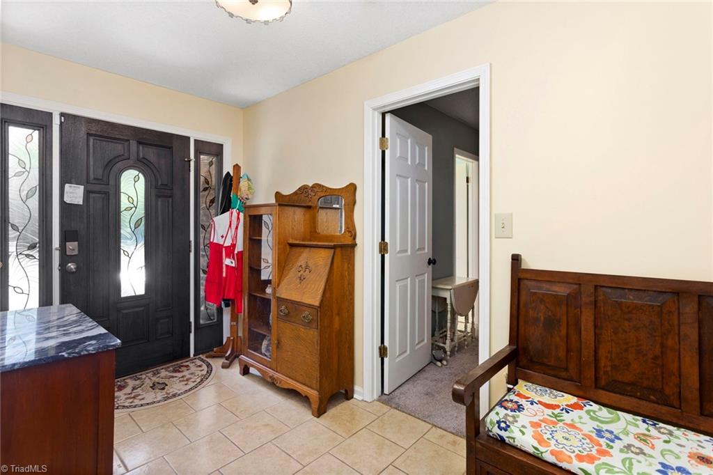 1722 Sandy Cross Road Burlington, NC 27217 - Photo 3 of 30 Gallery Image 3