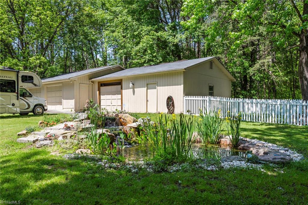 1722 Sandy Cross Road Burlington, NC 27217 - Photo 21 of 30 Gallery Image 21