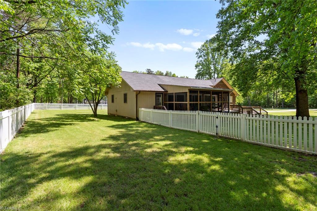 1722 Sandy Cross Road Burlington, NC 27217 - Photo 25 of 30 Gallery Image 25