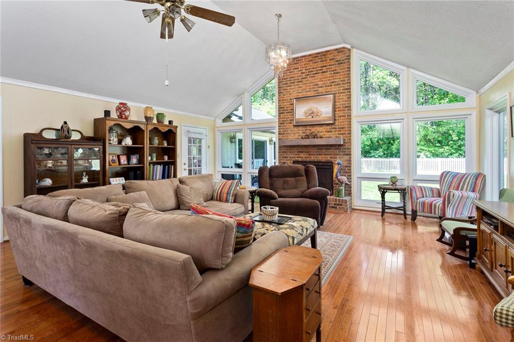 1722 Sandy Cross Road Burlington, NC 27217 - Photo 5 of 30 Gallery Image 5