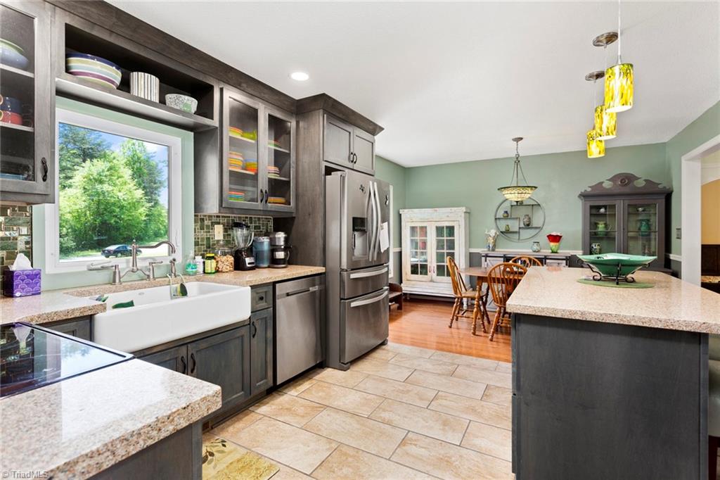 1722 Sandy Cross Road Burlington, NC 27217 - Photo 8 of 30 Gallery Image 8