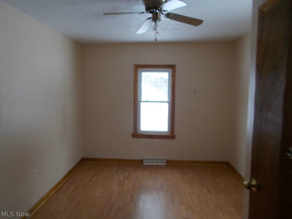 635 Whitney Road Conneaut, OH 44030 - Photo 9 of 13 Gallery Image 9