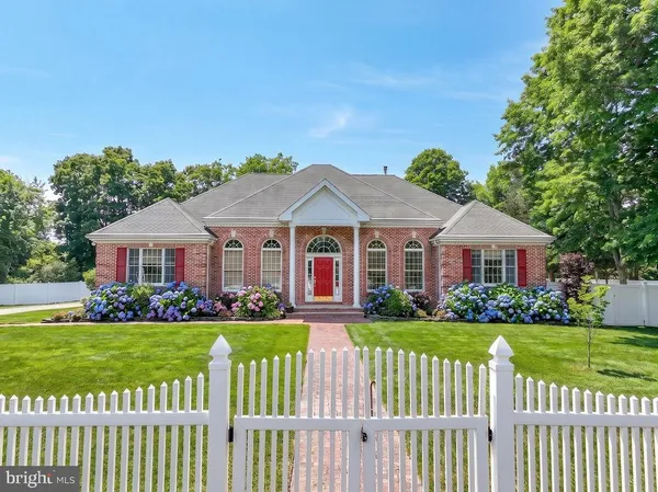 $1,190,000 | 5 Popper Street, Manahawkin, NJ 08050