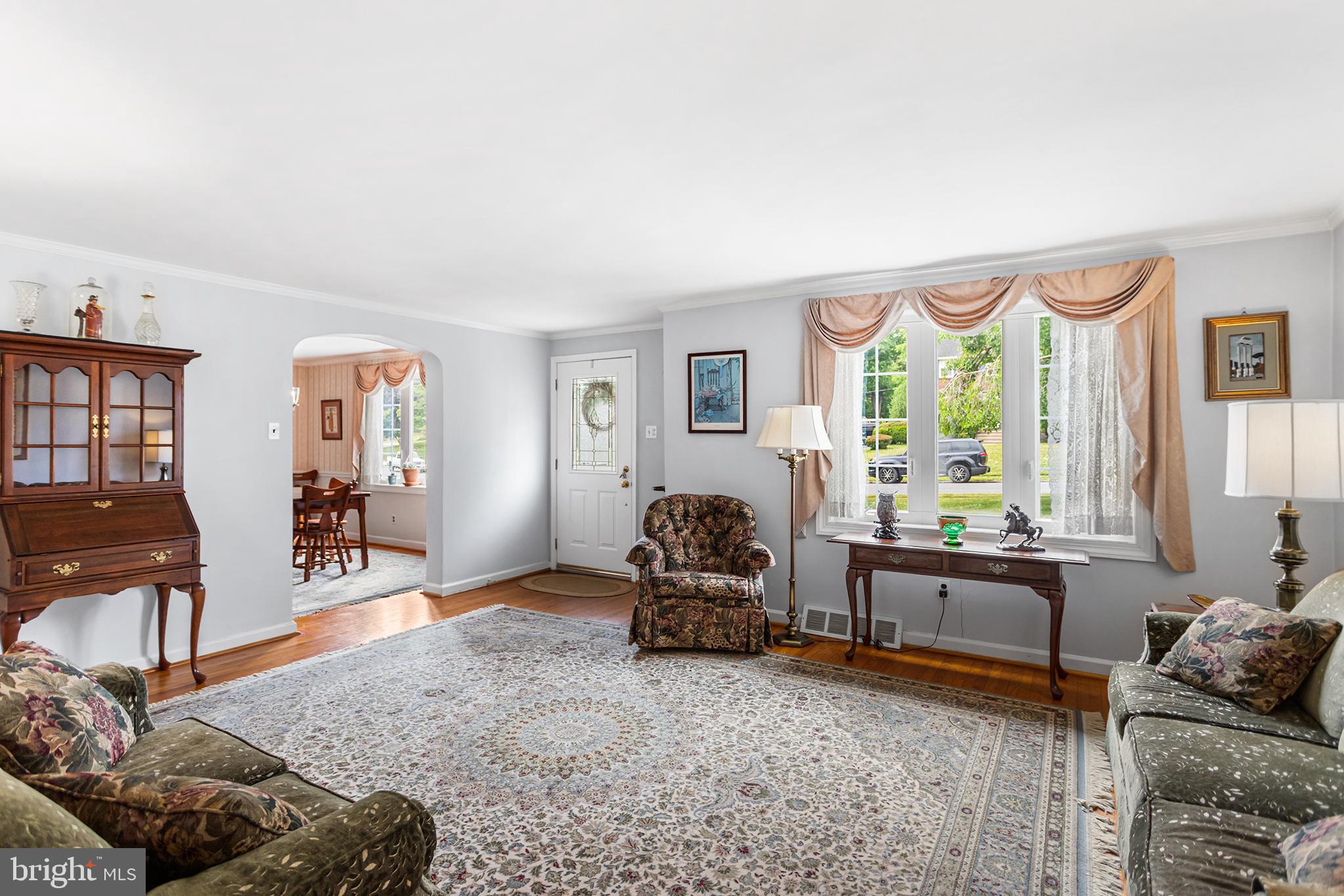 321 Holt Lane Springfield, PA 19064 - Photo 5 of 25