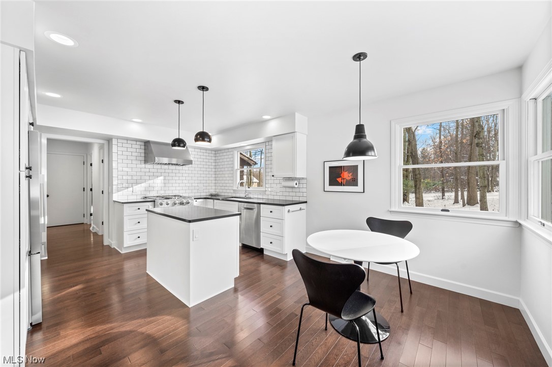 4010 Lander Road Orange, OH 44122 - Photo 12 of 32 Eat In Kitchen