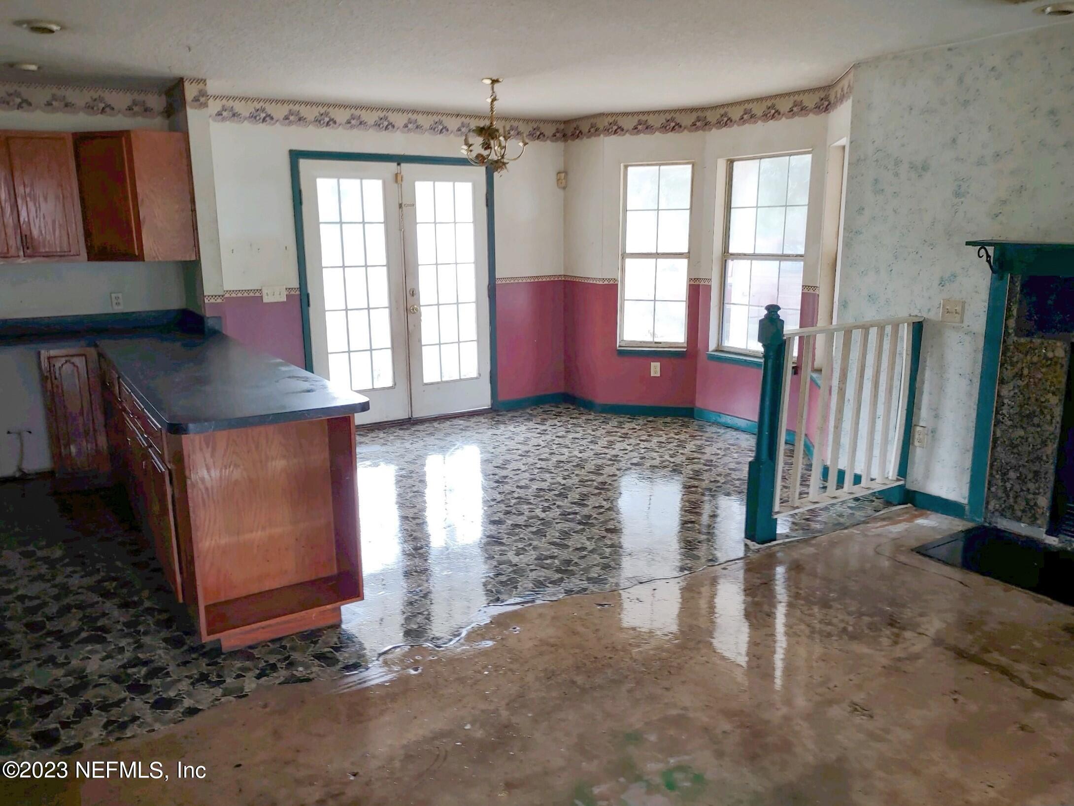 473402 Middle Road Hilliard, FL 32046 - Photo 12 of 23 Dining Room