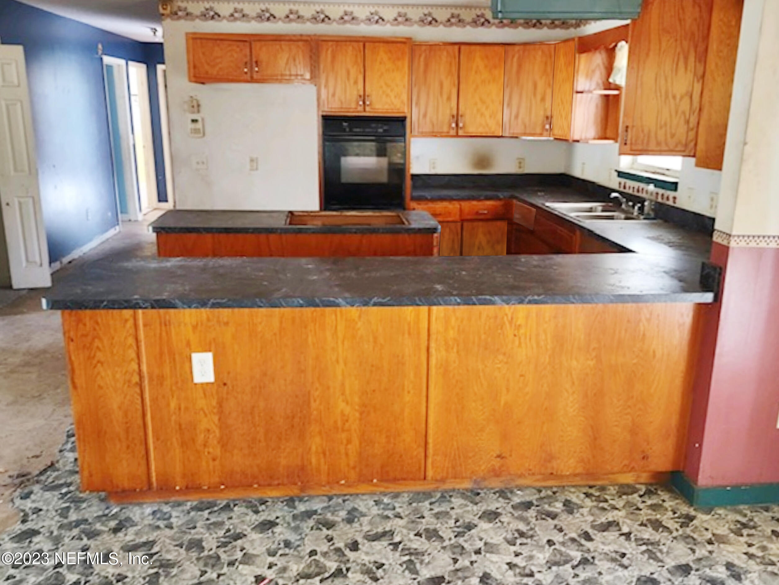 473402 Middle Road Hilliard, FL 32046 - Photo 5 of 23 Kitchen-2