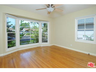 6604 Ruffner Avenue Lake Balboa, CA 91406 - Photo 11 of 17 Gallery Image 11