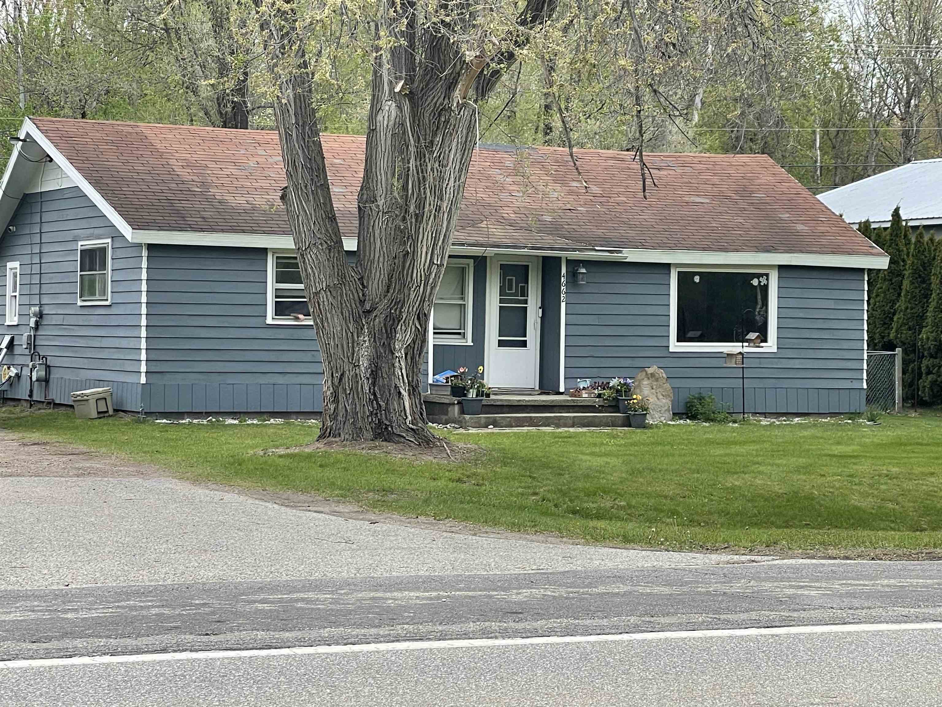 4662 West Isabella Road Shepherd, MI 48883 - Photo 1 of 20