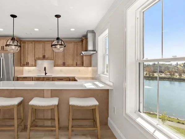 $1,250,000 | 16 Franklin Street, Unit 1401, Salem, MA 01970