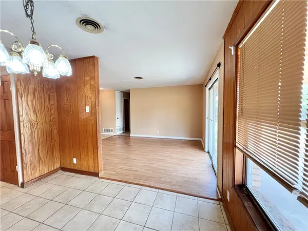 $1,600 | 112 Rice Drive, Portland, TX 78374