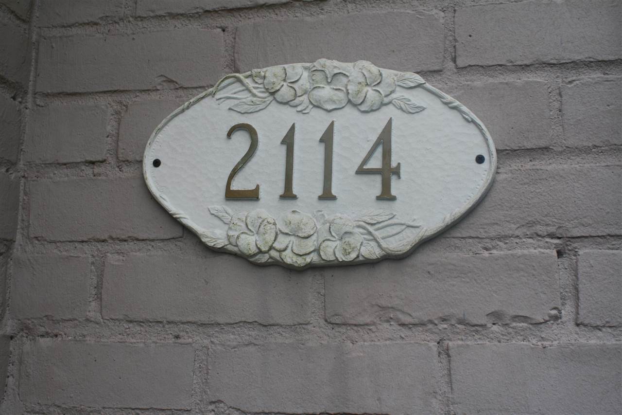2114 Pierce Street Flint, MI 48503 - Photo 2 of 41