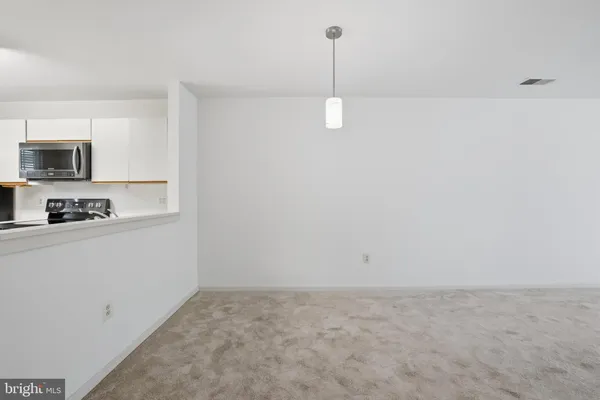 $2,700 | 2844 Yarling Court, Falls Church, VA 22042
