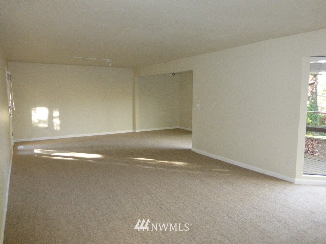 505 South 31st Street Renton, WA 98055 - Photo 5 of 12