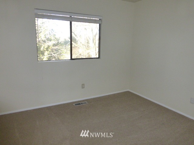 505 South 31st Street Renton, WA 98055 - Photo 9 of 12