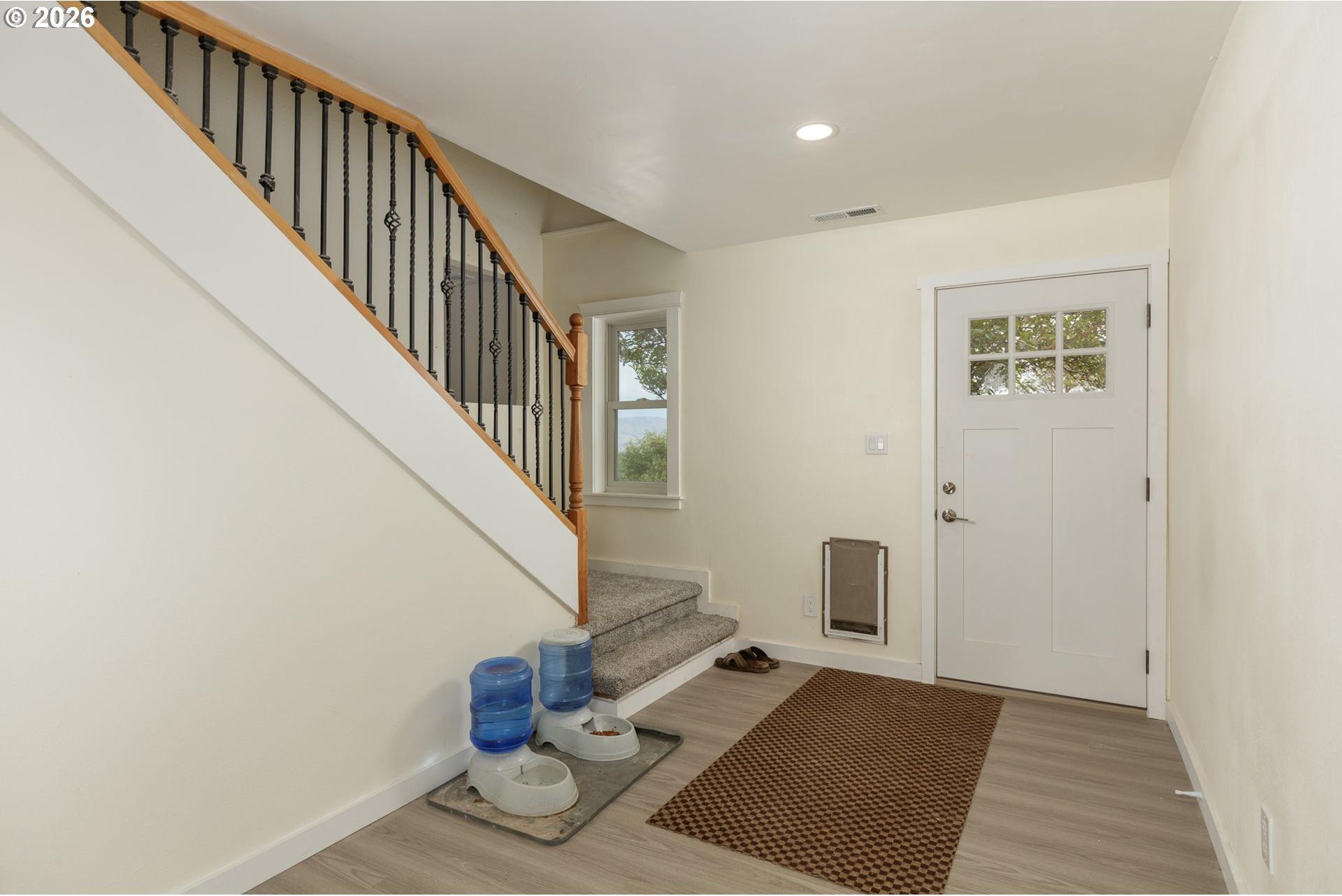 4255 Pleasant Ridge Road The Dalles, OR 97058 - Photo 21 of 27 Gallery Image 21