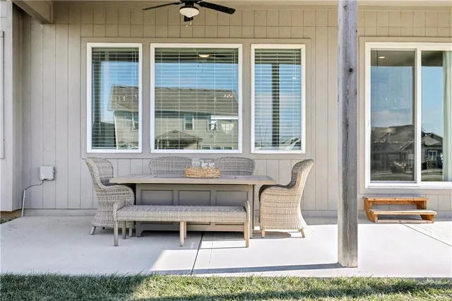 $525,000 | 11410 Bluestem Drive, Kearney, MO 64060