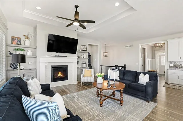 $525,000 | 11410 Bluestem Drive, Kearney, MO 64060