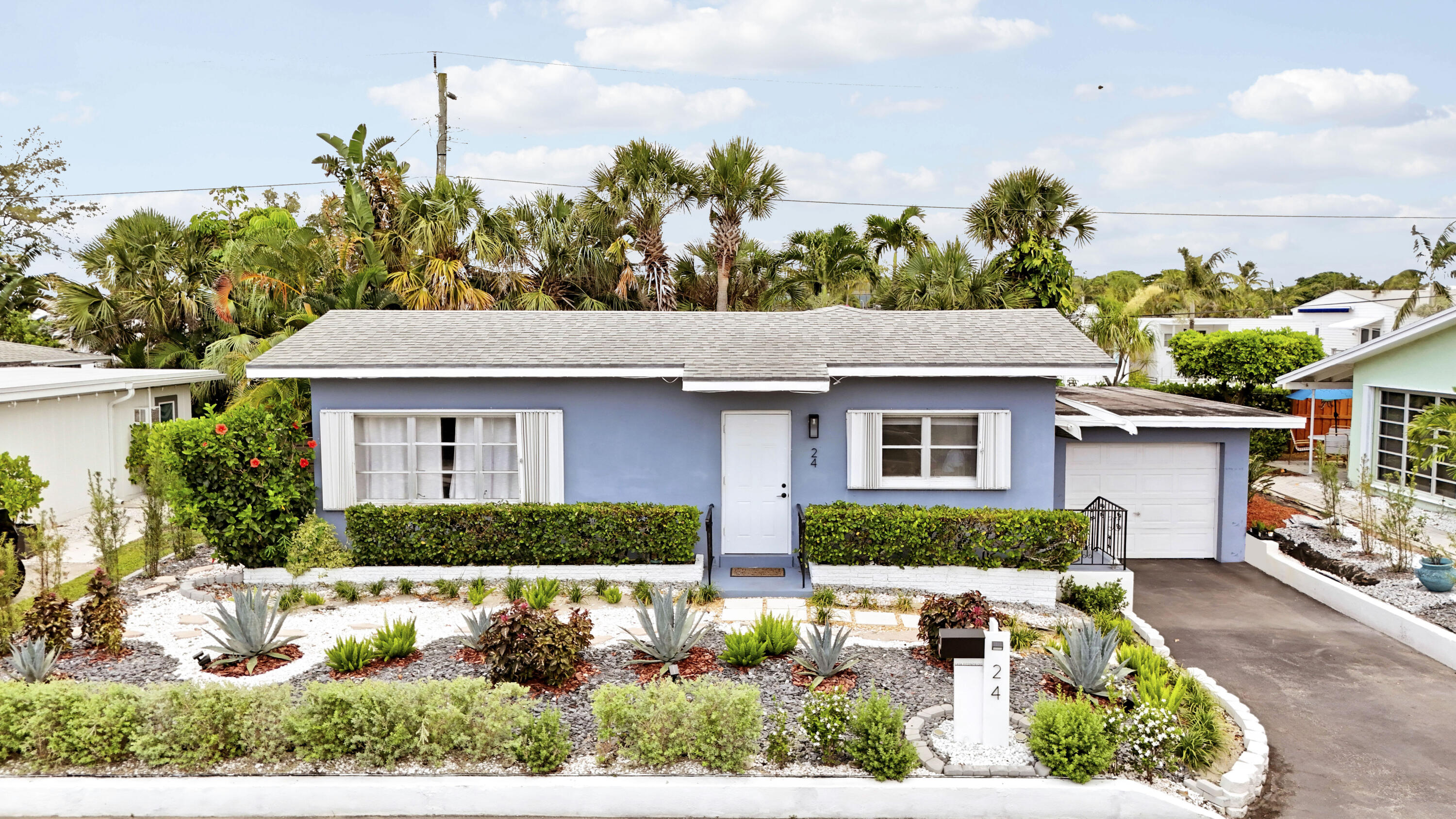 24 Douglas Drive Ocean Ridge, FL 33435 - Photo 3 of 19 FE2
