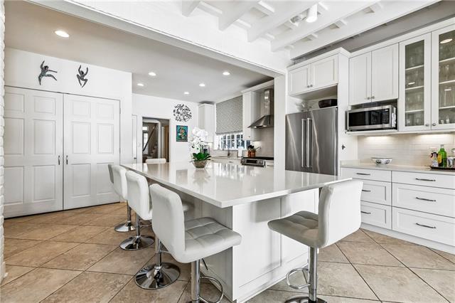 1201 First Street New Orleans, LA 70130 - Photo 11 of 37