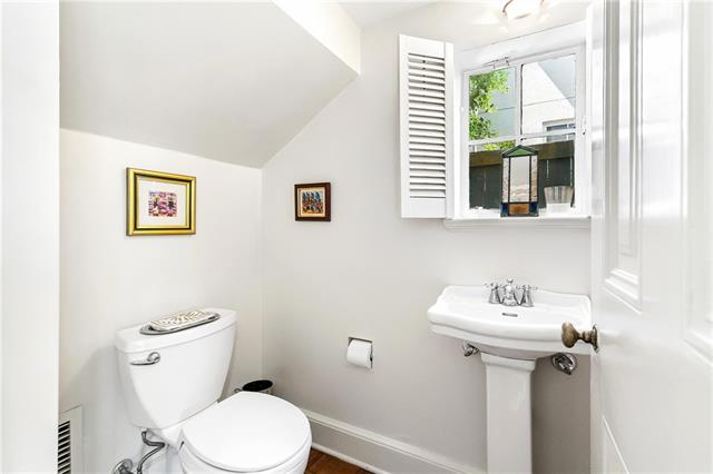 1201 First Street New Orleans, LA 70130 - Photo 17 of 37