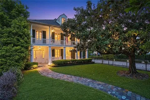 $1,775,000 | 1201 First Street, New Orleans, LA 70130