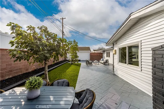 $6,950 | 2130 Kallin Avenue, Long Beach, CA 90815