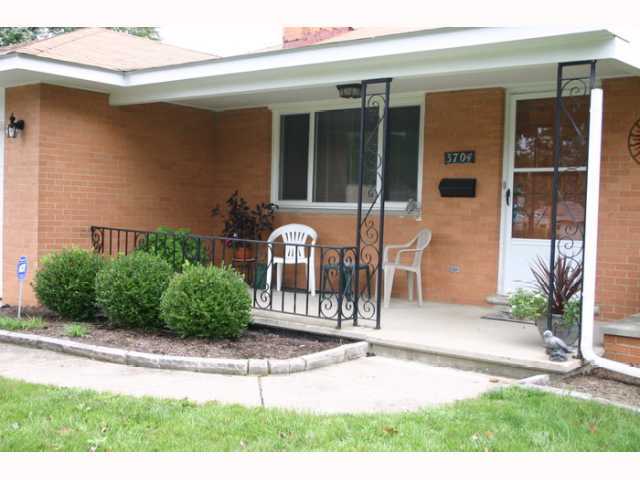 3704 McGuffey Road Columbus, OH 43224 - Photo 16 of 18