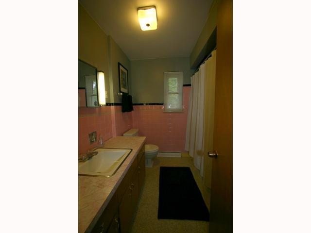 3704 McGuffey Road Columbus, OH 43224 - Photo 9 of 18