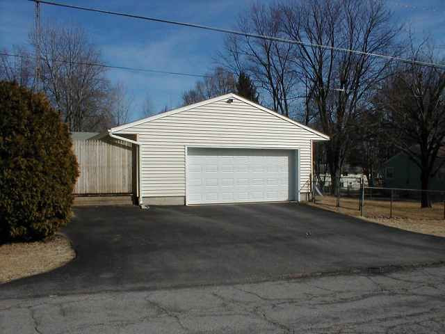 1283 Cunningham Road Jackson, MI 49201 - Photo 3 of 11 Photo 3
