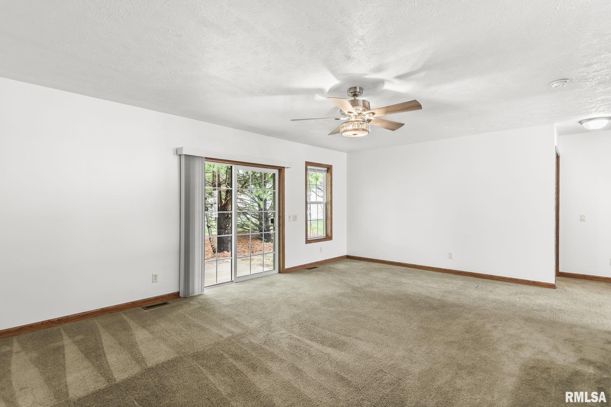 2800 Vía Rosso, Unit 146 Springfield, IL 62703 - Photo 12 of 34