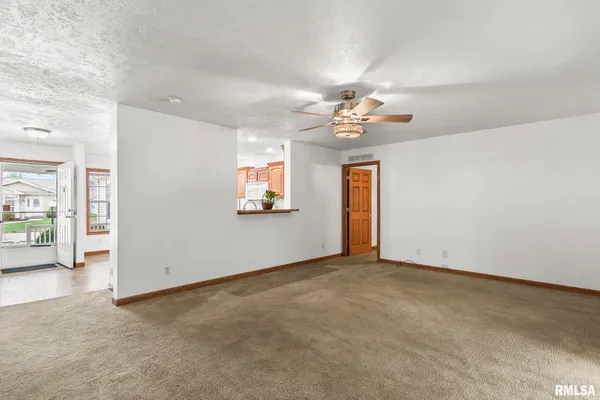 $180,000 | 2800 VÃa Rosso, Unit 146, Springfield, IL 62703