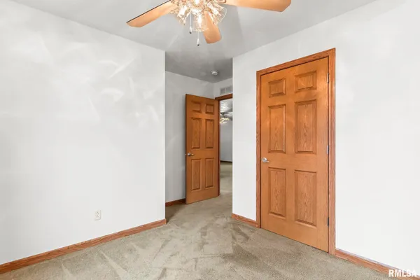 $180,000 | 2800 VÃa Rosso, Unit 146, Springfield, IL 62703