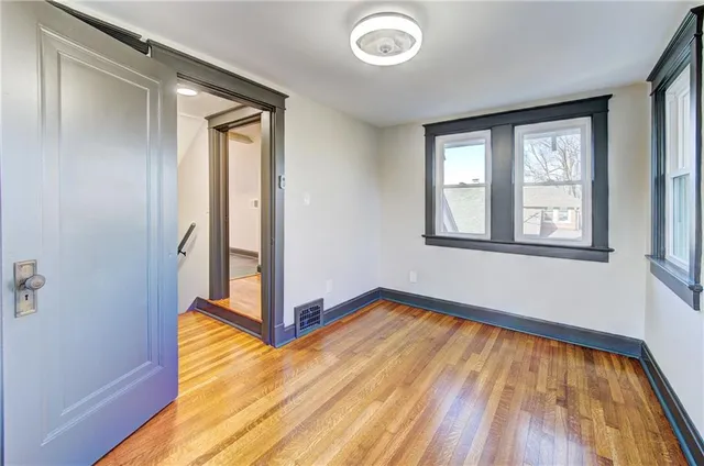 $325,000 | 5433 Tracy Avenue, Kansas City, MO 64110