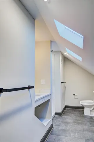 $325,000 | 5433 Tracy Avenue, Kansas City, MO 64110