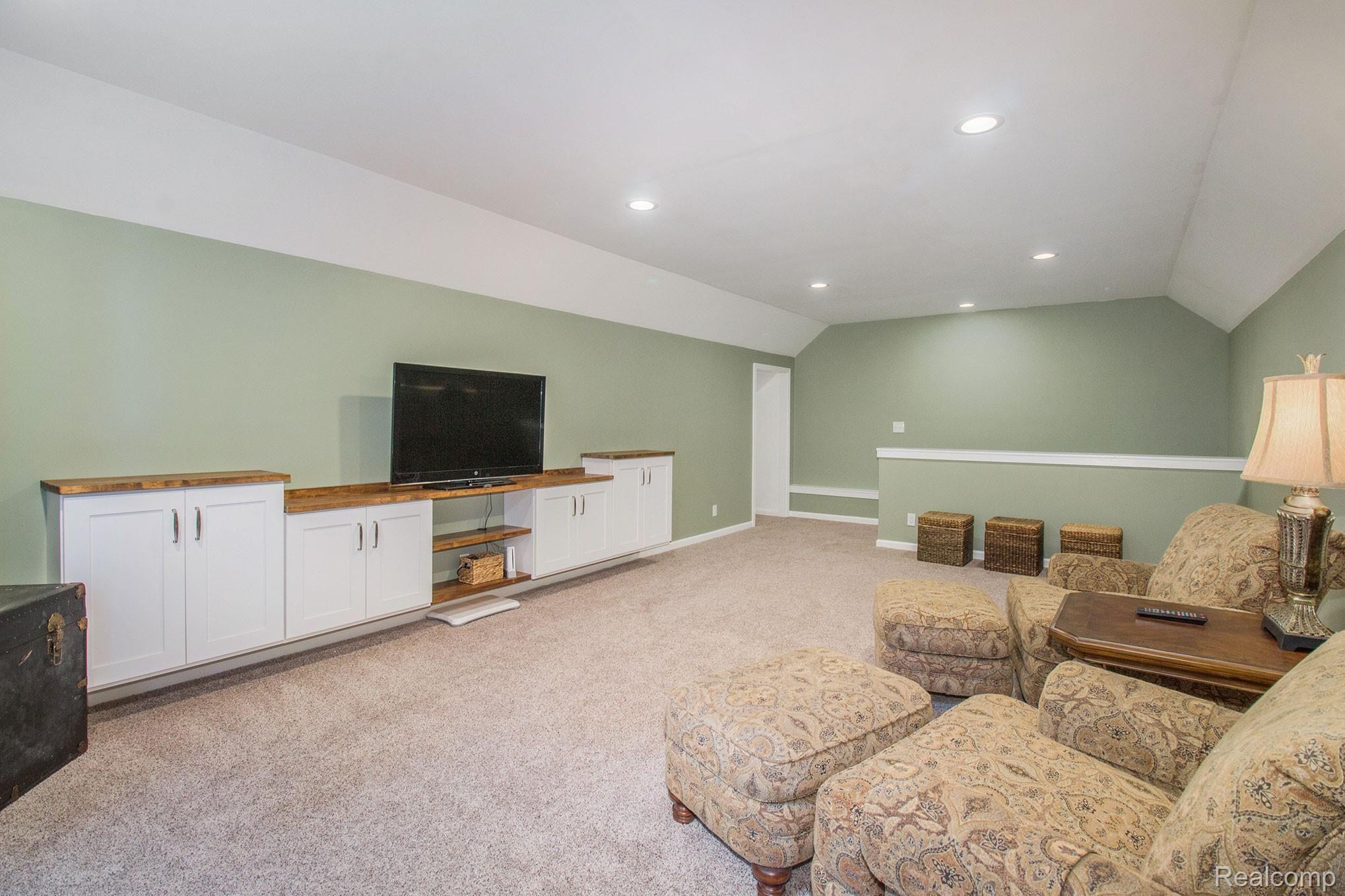 6255 Bergin Road Howell, MI 48843 - Photo 27 of 46 IMG_7873.jpg