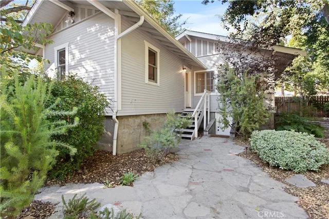 $1,258,500 | 290 West Twelfth Street, Claremont, CA 91711