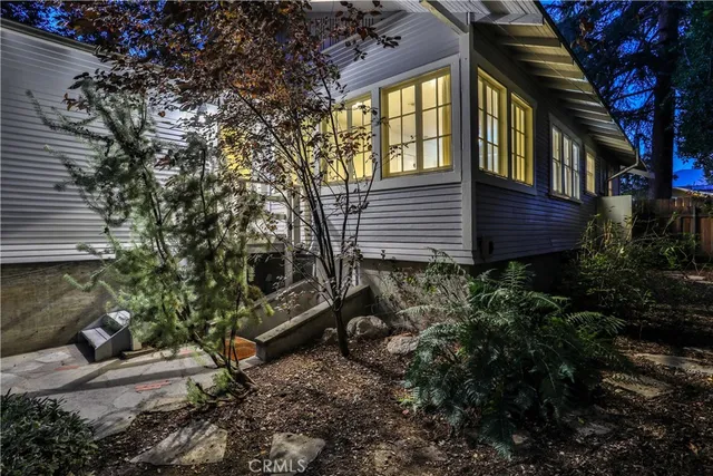 $1,258,500 | 290 West Twelfth Street, Claremont, CA 91711