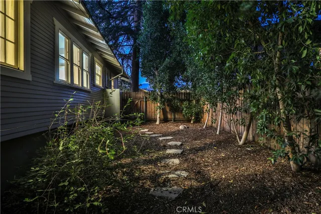 $1,258,500 | 290 West Twelfth Street, Claremont, CA 91711