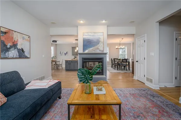 $695,000 | 100 Summerlawn Drive, Sewickley, PA 15143